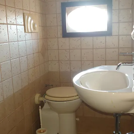 Дом отдыха Raffy House *